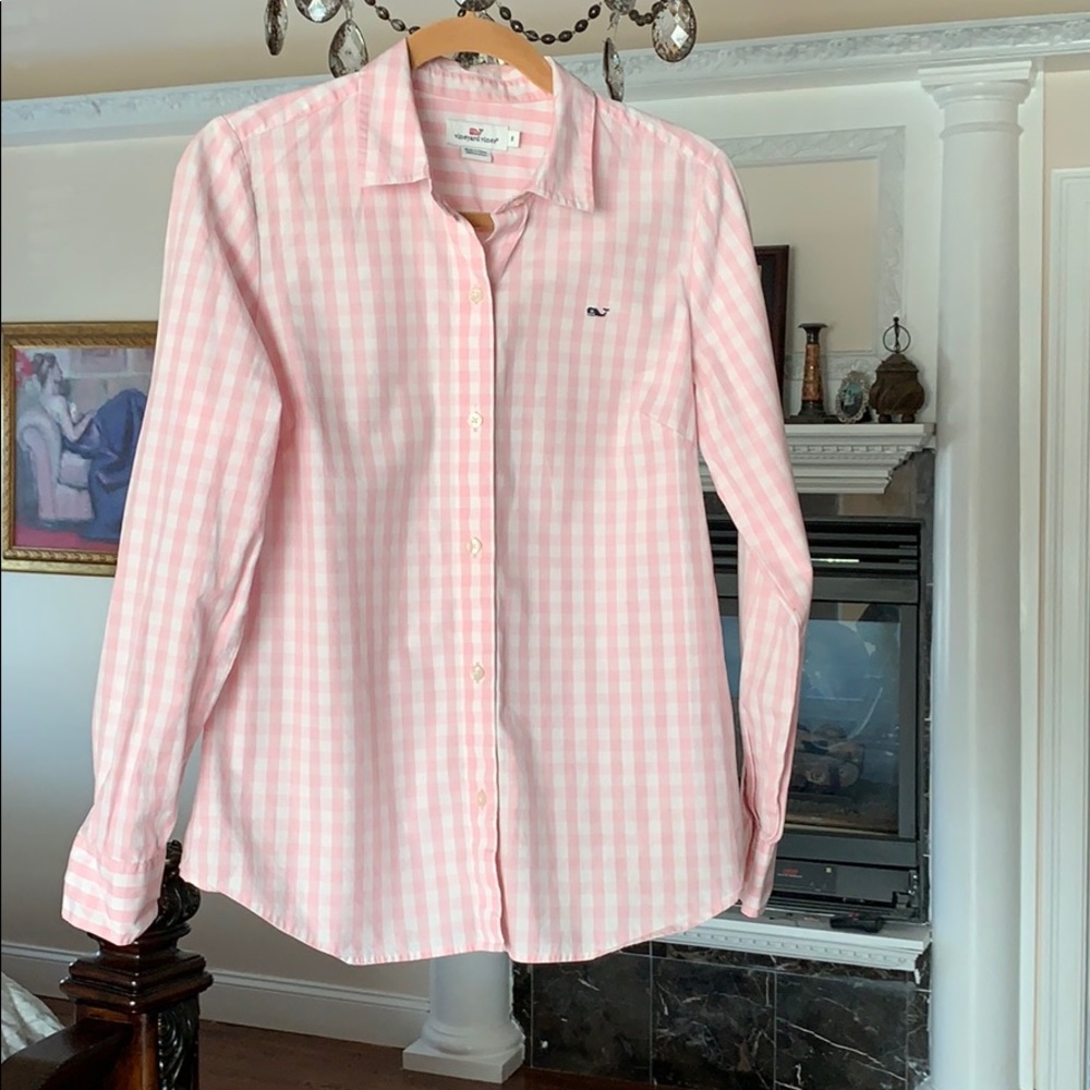 Vineyard Vines great condition long sleeve shirt